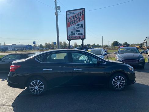 Used 2018 Nissan Sentra S image 1