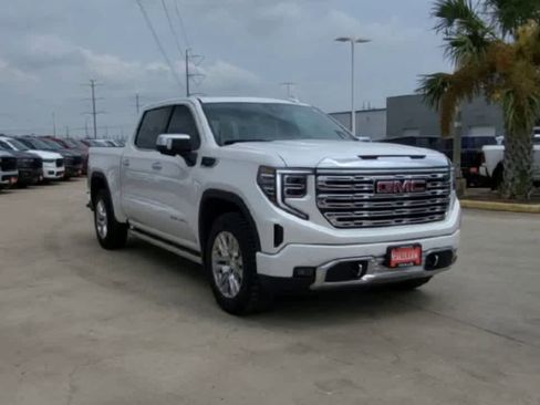 Used 2023 GMC Sierra 1500 Denali AWD/4WD image 2