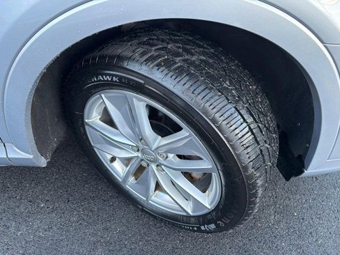 Used 2017 Audi Q3 2.0T Premium image 29