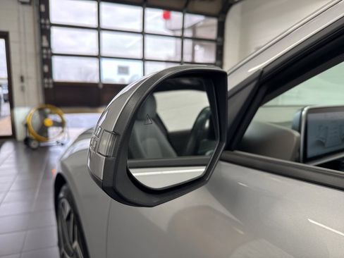 Used 2023 Hyundai Ioniq 6 SEL image 13