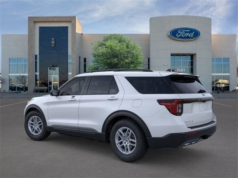 New 2026 Ford Explorer Active w/ Active Comfort Package image 4