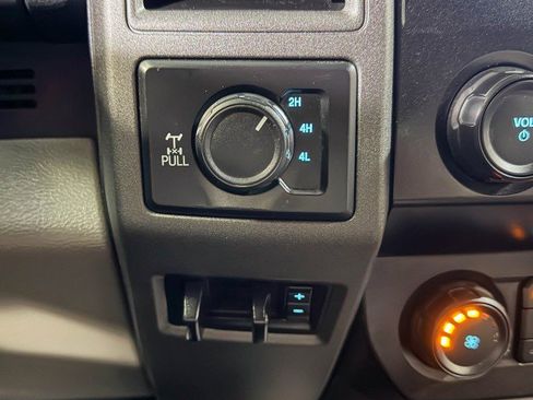 Used 2022 Ford F250 XL w/ Power Equipment Group image 28