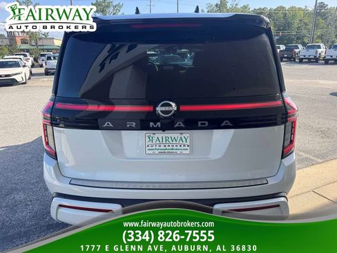 Used 2025 Nissan Armada Platinum Reserve AWD/4WD image 44