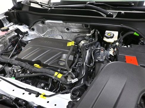 New 2025 Chevrolet Trax ACTIV w/ Driver Confidence Package image 26