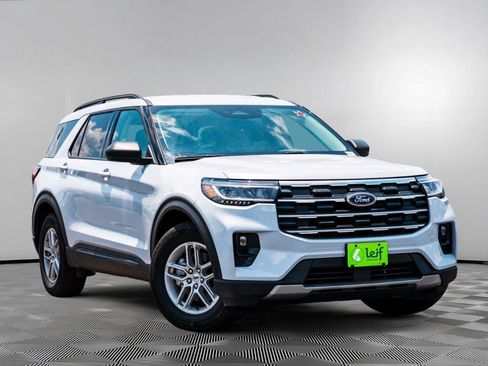 New 2026 Ford Explorer Active RWD image 1