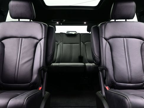 New 2026 Jeep Grand Wagoneer Limited AWD/4WD image 13