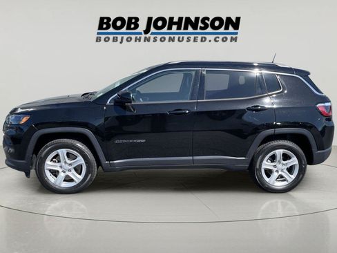 Used 2023 Jeep Compass Latitude w/ Convenience Group AWD/4WD image 6