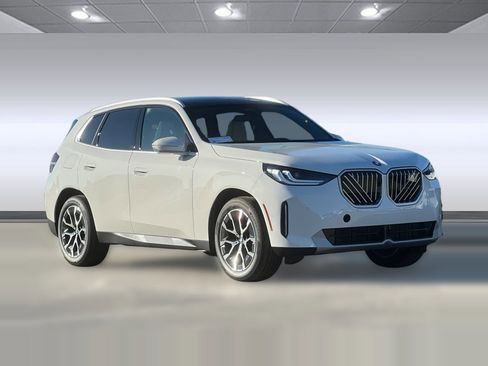 Used 2026 BMW X3 xDrive30 w/ Premium Package image 6