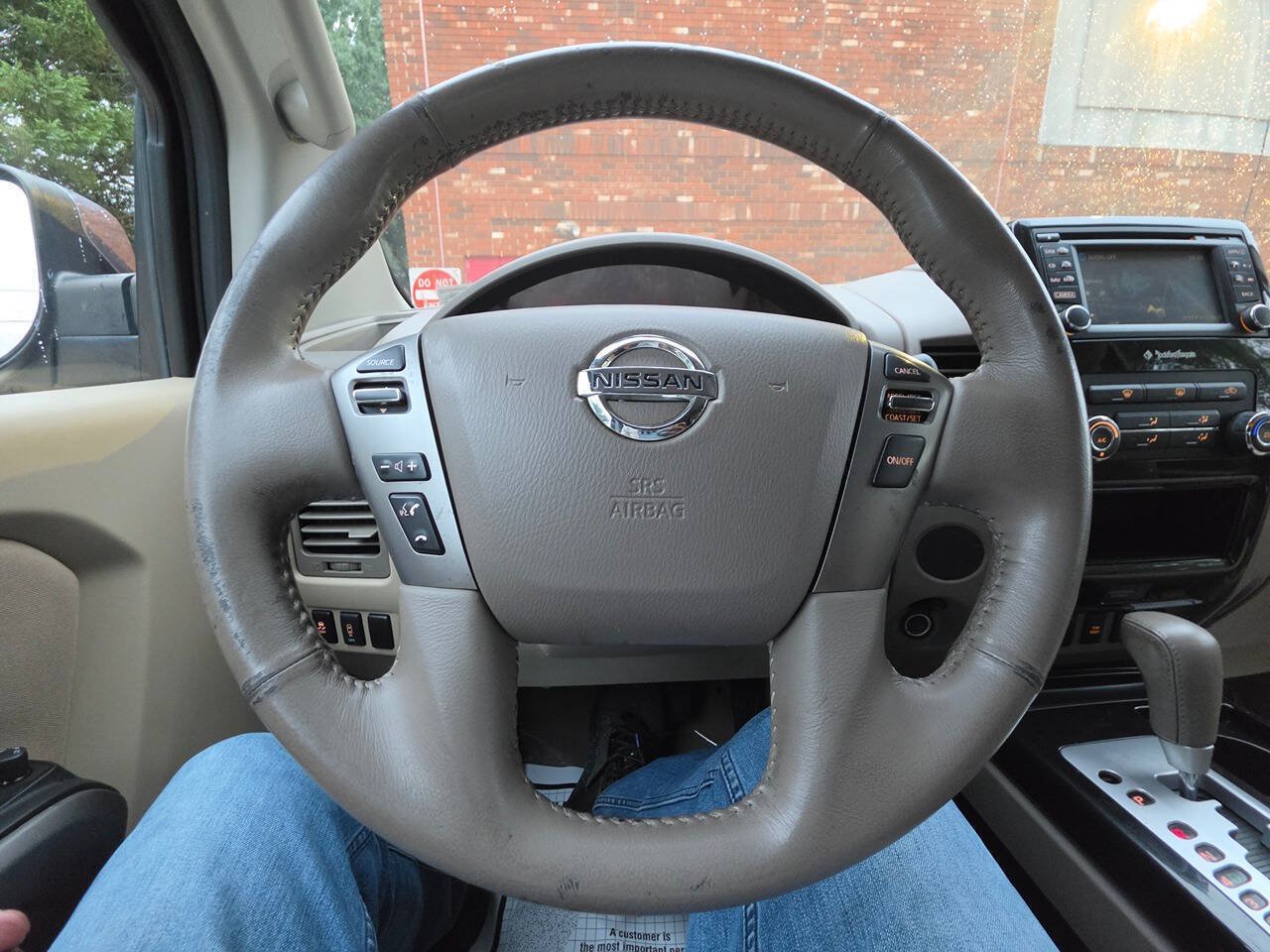 Used 2015 Nissan Titan SV RWD image 21