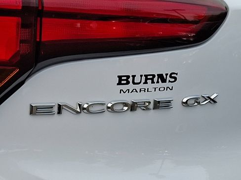 Certified 2023 Buick Encore GX Preferred FWD image 28