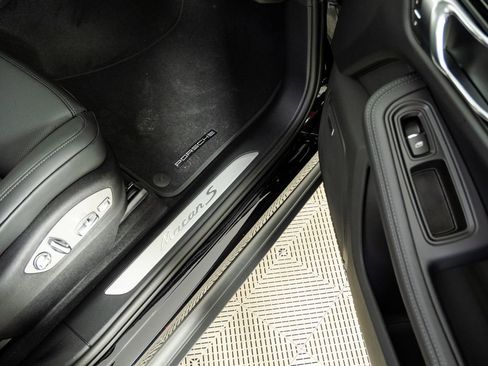 New 2026 Porsche Macan S AWD/4WD image 26