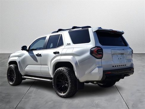 Used 2025 Toyota 4Runner TRD Sport Premium image 3
