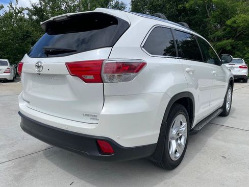 Used 2015 Toyota Highlander Limited Platinum AWD/4WD image 8