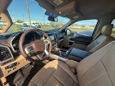 Used 2018 Ford F150 Lariat image 14