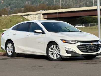 Used 2019 Chevrolet Malibu Hybrid w/ Leather Package