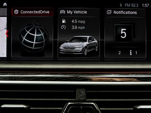 Used 2019 BMW 750i xDrive w/ Executive Package image 29