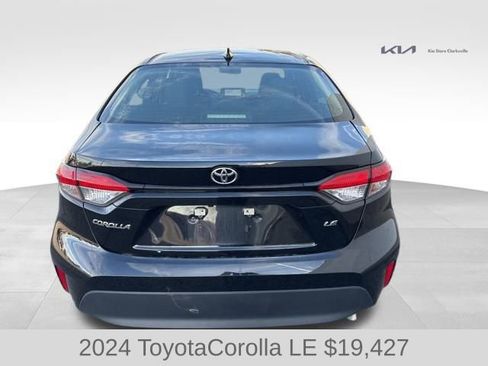 Used 2024 Toyota Corolla LE image 7