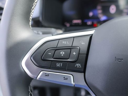 Used 2025 Volkswagen Taos S image 18