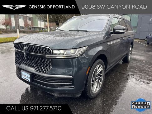 Used 2025 Lincoln Navigator L Reserve image 3