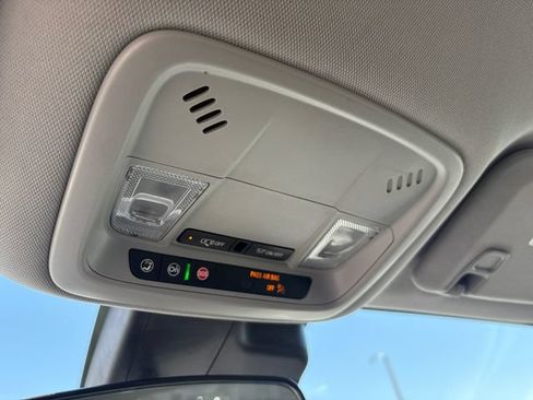 Used 2024 Chevrolet Malibu LT FWD image 23