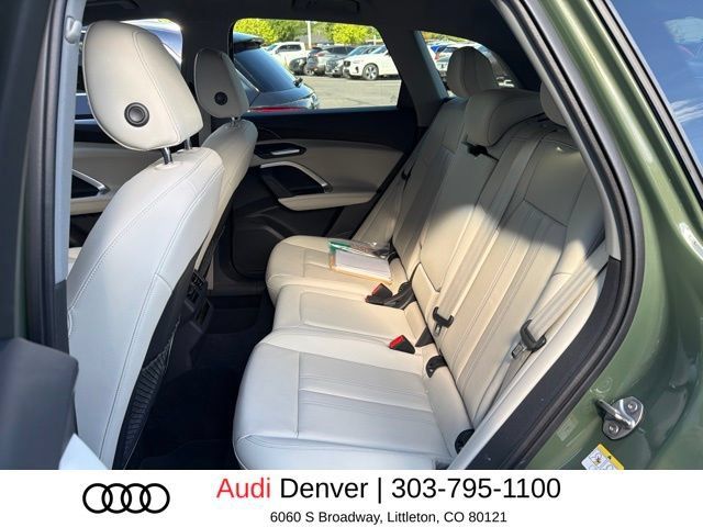 Used 2025 Audi Q5 Premium w/ Convenience Package AWD/4WD image 13