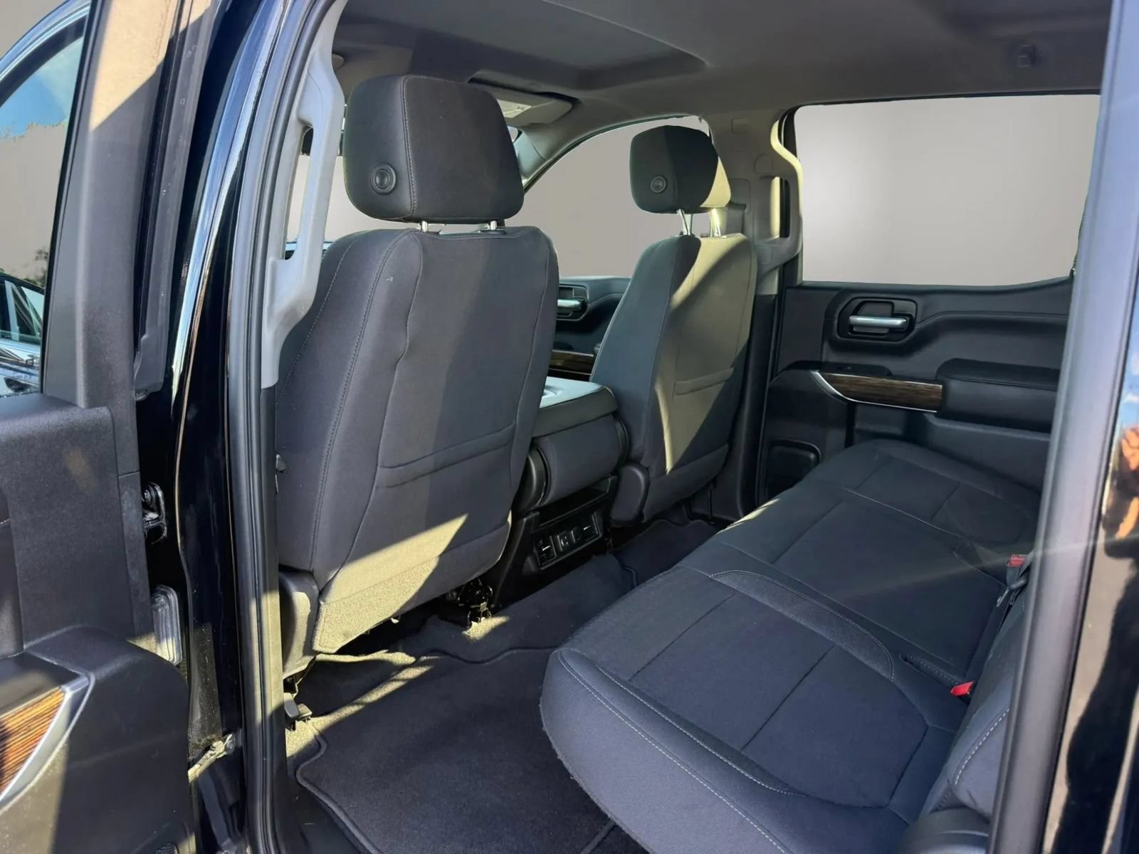 Used 2020 GMC Sierra 1500 SLE w/ SLE Convenience Package AWD/4WD image 31