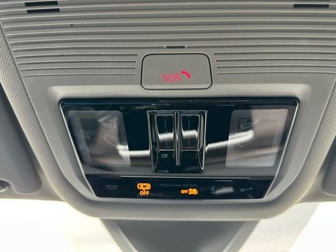 New 2026 Volkswagen Atlas SEL Premium R-Line image 38