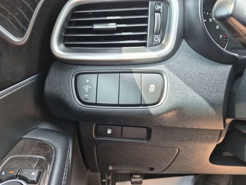 Used 2017 Kia Sorento LX FWD image 15