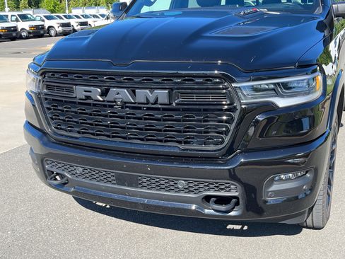 Used 2025 RAM 1500 Limited AWD/4WD image 11
