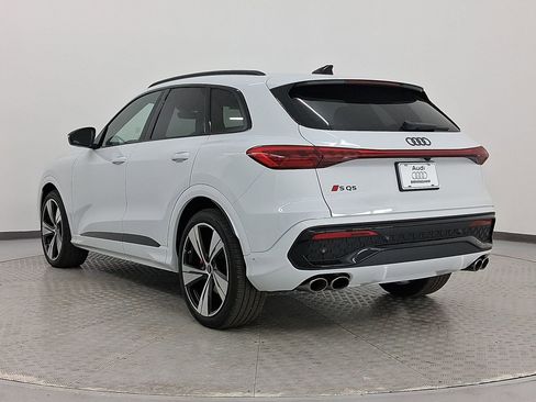 New 2025 Audi SQ5 Premium Plus image 3