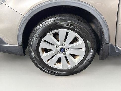 Used 2015 Subaru Outback 2.5i Premium w/ Protection Package #2 AWD/4WD image 32