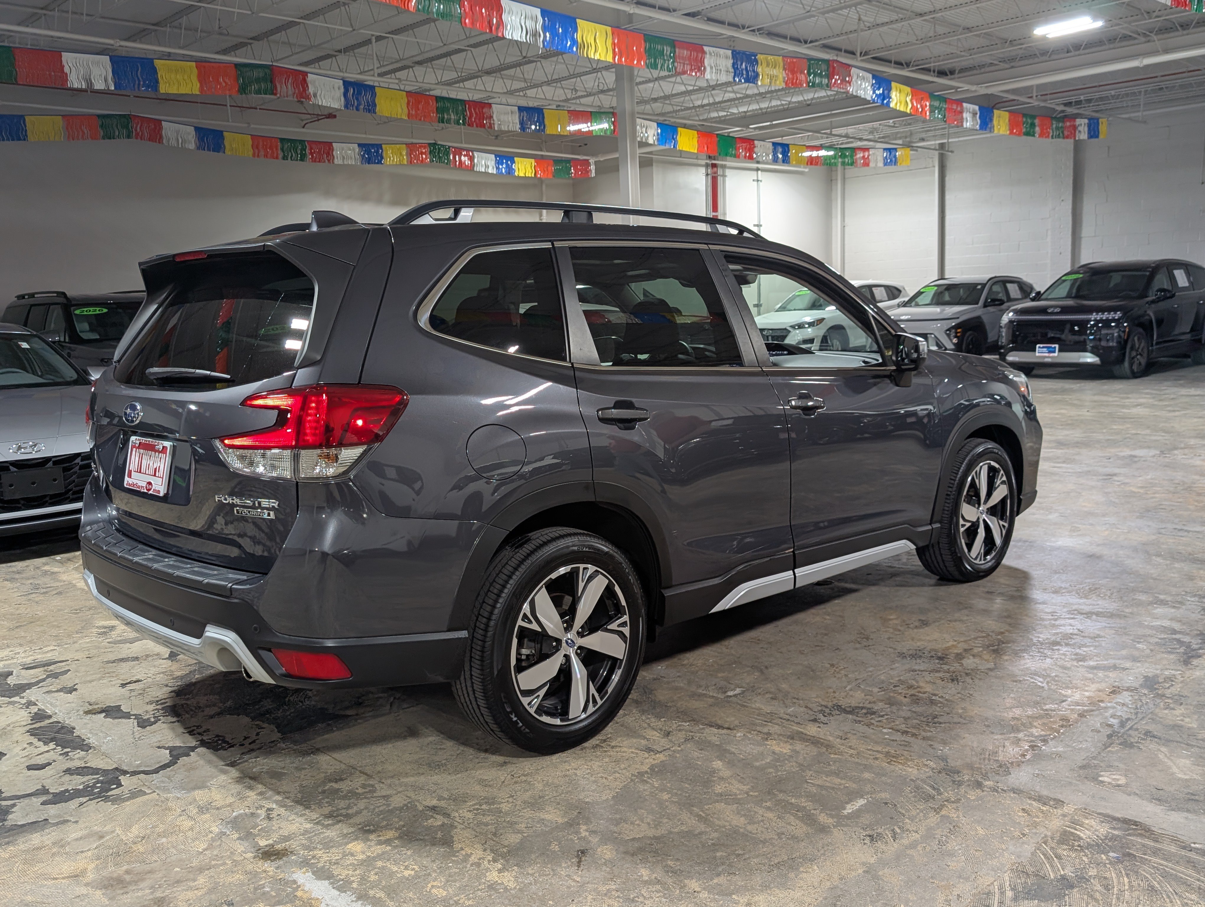 Used 2020 Subaru Forester Touring AWD/4WD image 3