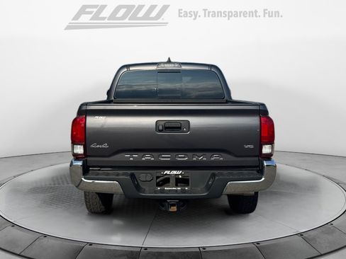 Used 2022 Toyota Tacoma SR5 AWD/4WD image 6