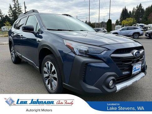 Used 2023 Subaru Outback Limited AWD/4WD image 7