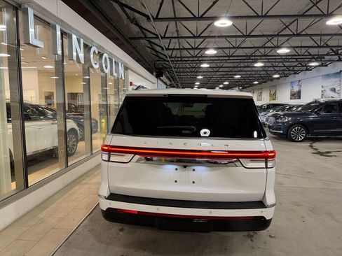 Used 2022 Lincoln Navigator L Reserve image 12