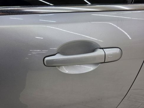 Used 2014 Jaguar XF RWD image 12