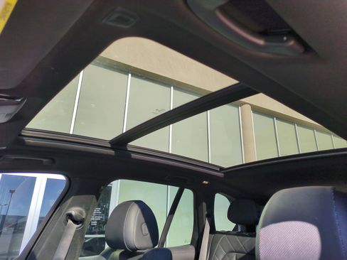 Used 2023 BMW X5 xDrive40i w/ M Sport Package image 14