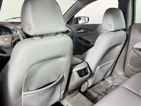 Used 2016 Chevrolet Malibu LT w/ Leather Package FWD image 27