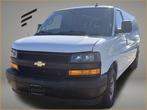 Used 2019 Chevrolet Express 2500 Extended RWD image 1