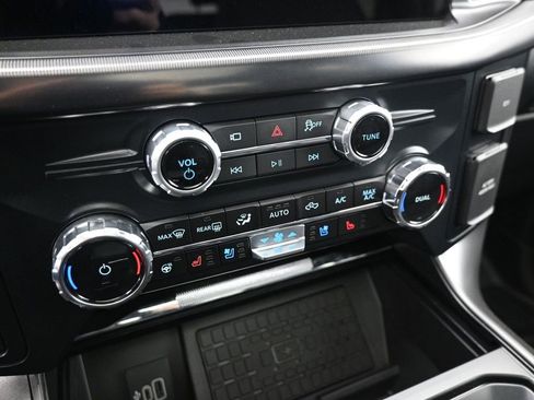 New 2025 Ford F150 Lariat w/ Equipment Group 502A High image 16