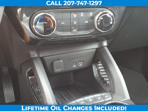 Used 2025 Chevrolet TrailBlazer LT AWD/4WD image 18