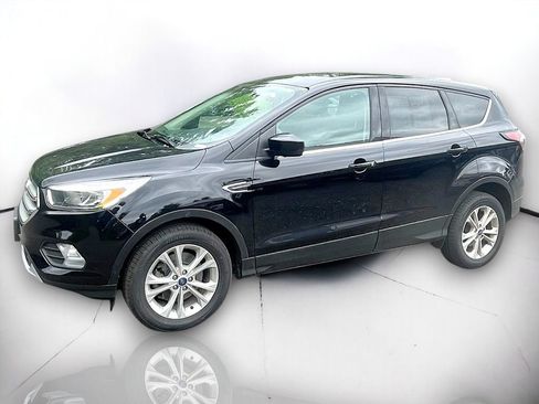 Used 2017 Ford Escape SE AWD/4WD image 2