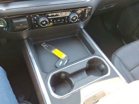 Certified 2025 Chevrolet Silverado 2500 High Country w/ Technology Package image 37