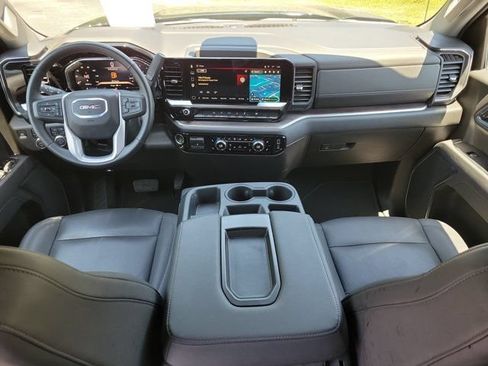 Used 2026 GMC Sierra 1500 SLT AWD/4WD image 16