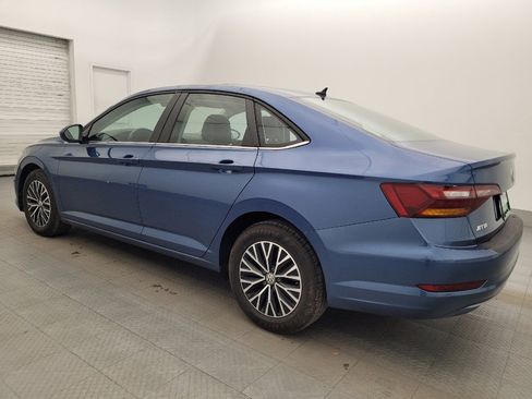 Used 2019 Volkswagen Jetta SE FWD image 3