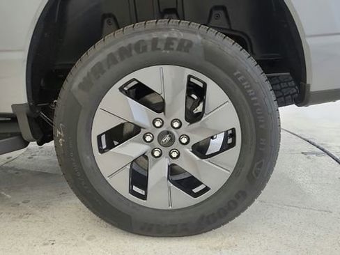 New 2025 Ford F150 Lightning Lariat image 26