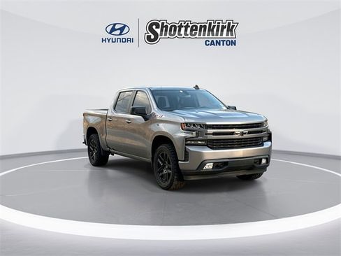 Used 2021 Chevrolet Silverado 1500 RST image 2
