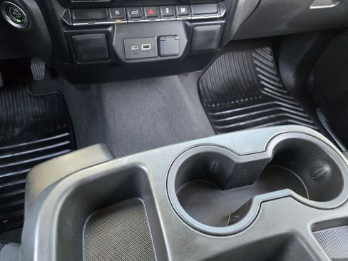 Used 2022 Chevrolet Silverado 1500 LT image 17
