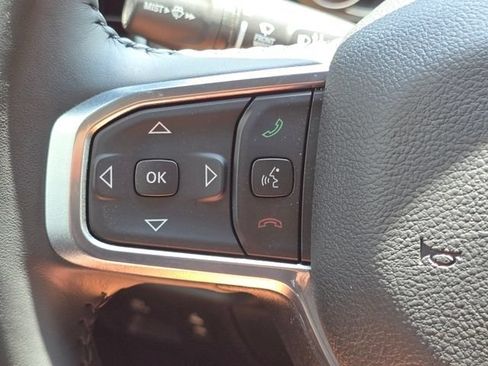 Used 2024 RAM 1500 Laramie AWD/4WD image 21