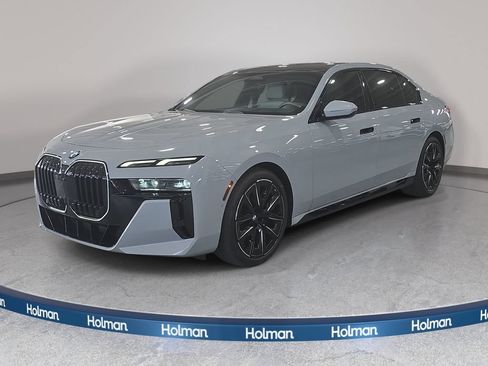 Used 2024 BMW 740i w/ Premium Package 2 RWD image 1